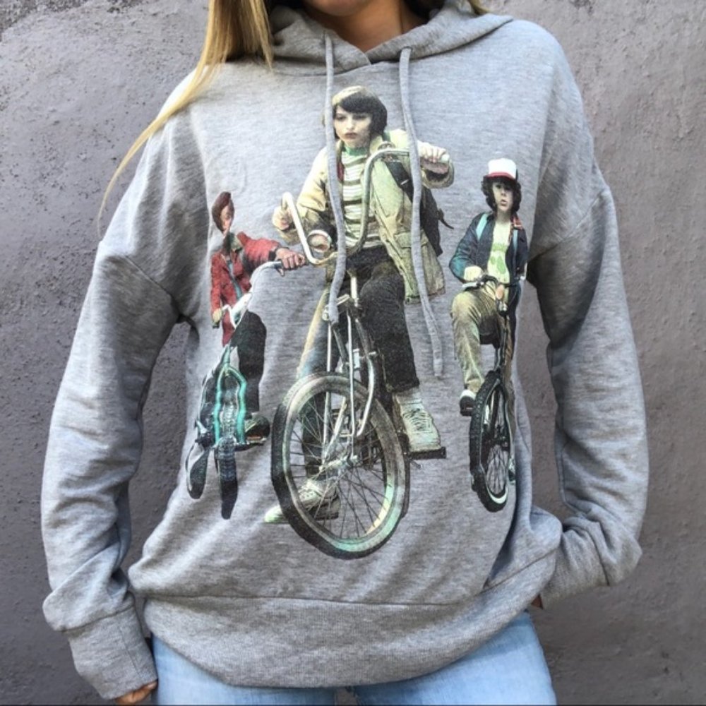 Stranger Things Vintage Style kids on bike gray hoodie size Small EUC